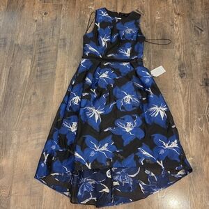 NWT Halston Heritage holiday dress - Size 10